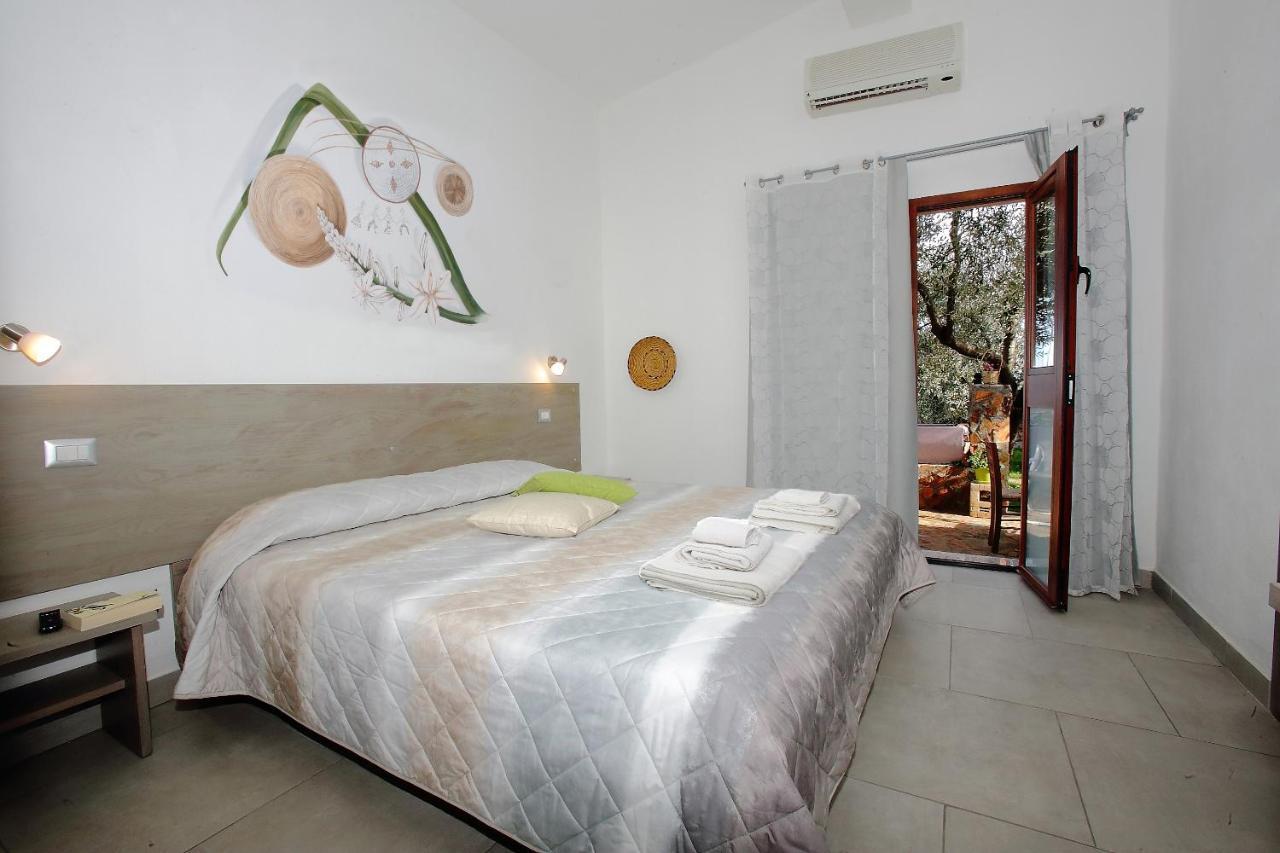 B&B Campu Moru Bari Sardo Kültér fotó